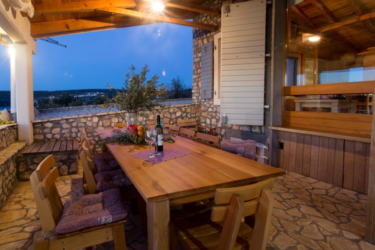 Villa, Stone House With Swimming Pool & Sauna, Beach, Sevid Exterior photo
