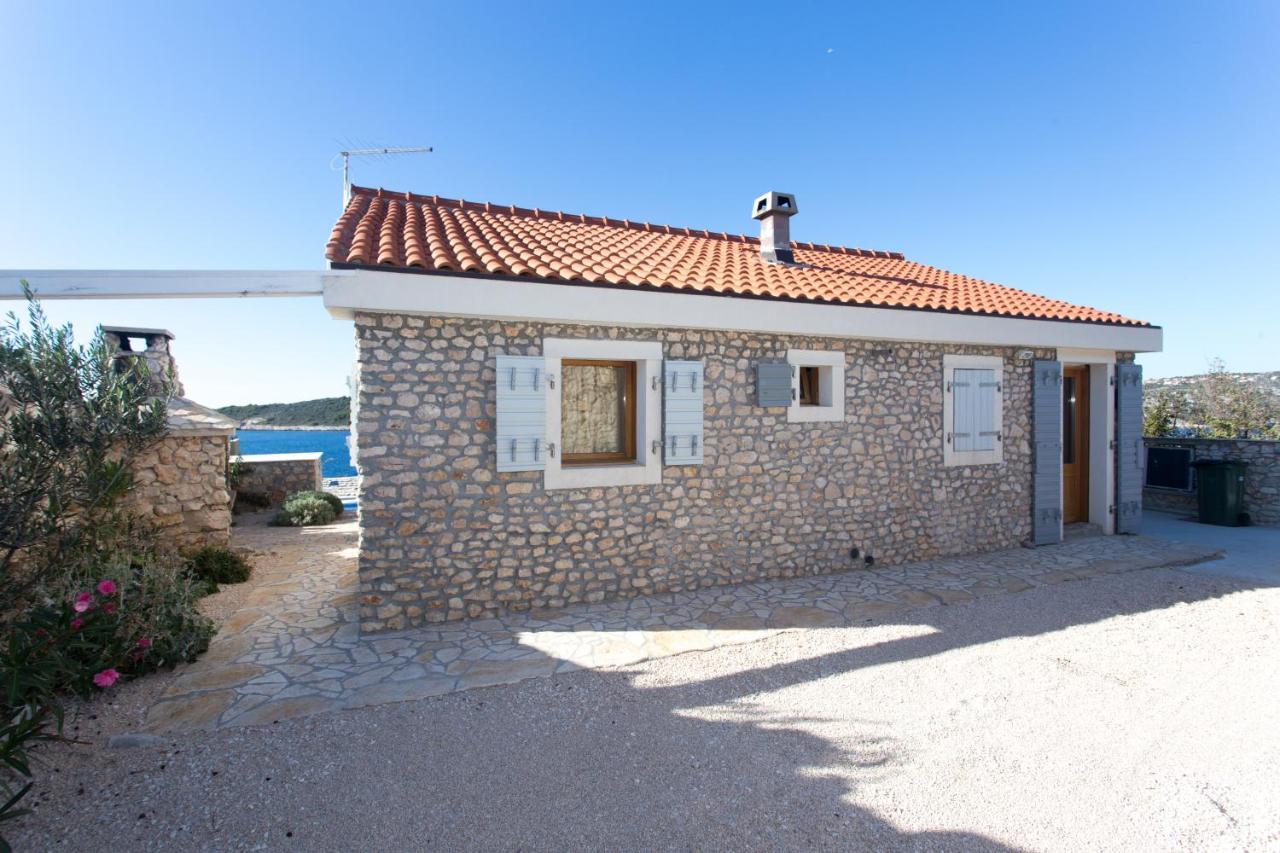 Villa, Stone House With Swimming Pool & Sauna, Beach, Sevid Exterior photo