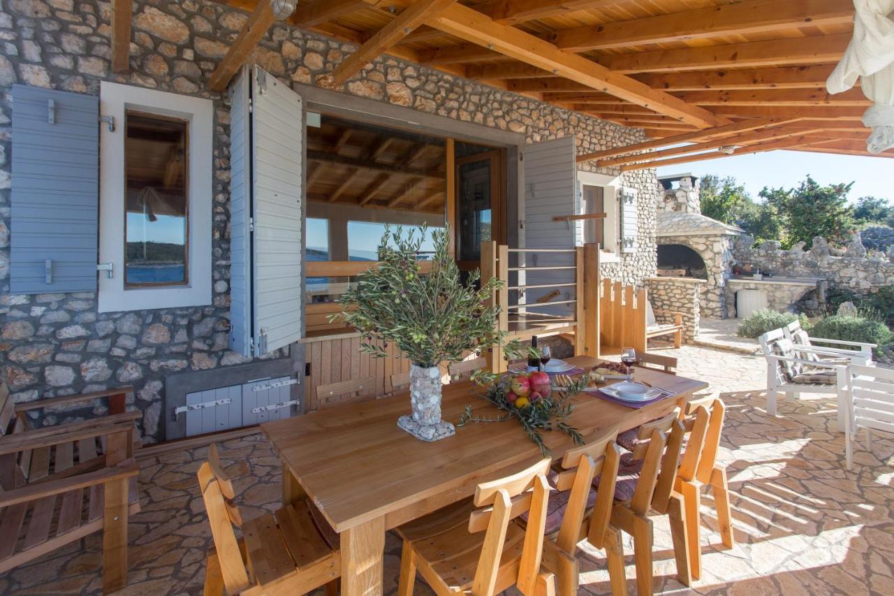 Villa, Stone House With Swimming Pool & Sauna, Beach, Sevid Exterior photo