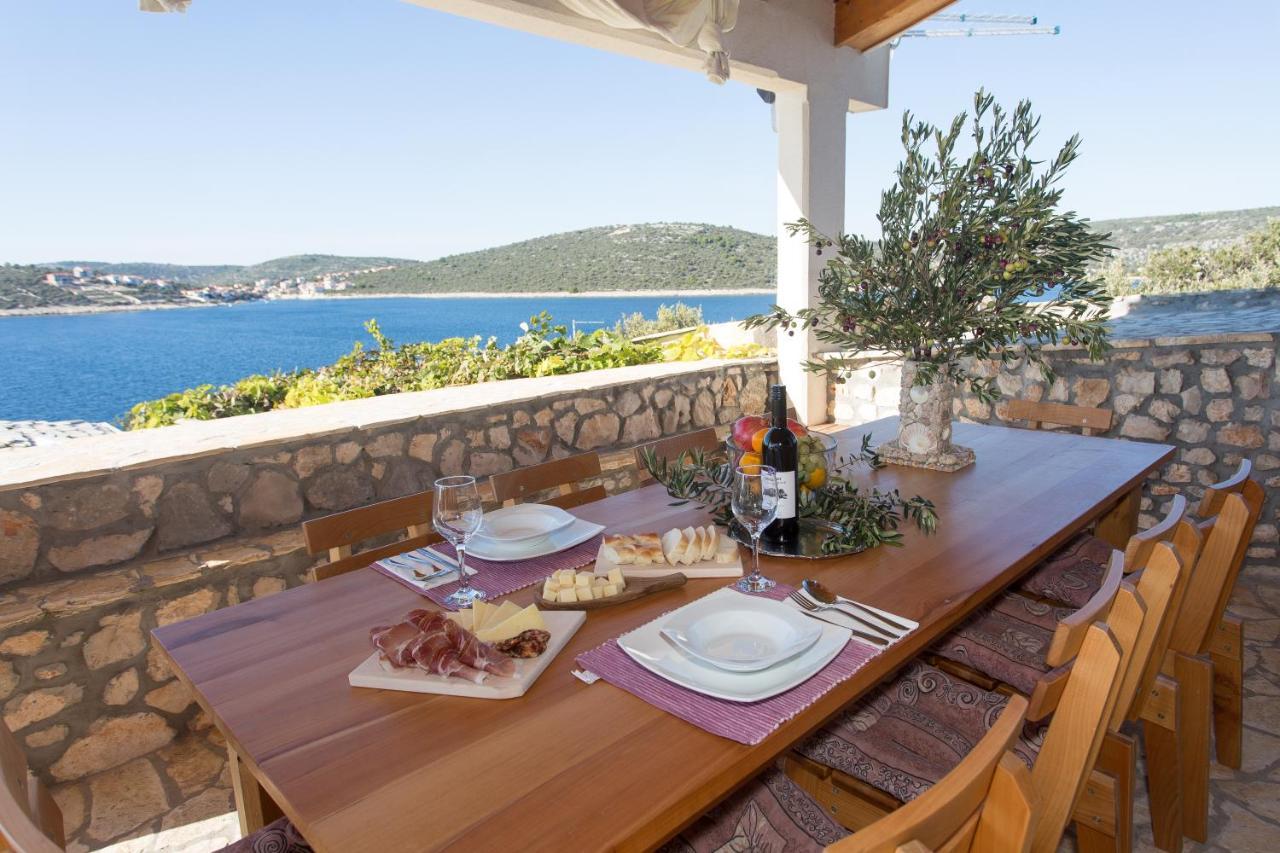Villa, Stone House With Swimming Pool & Sauna, Beach, Sevid Exterior photo